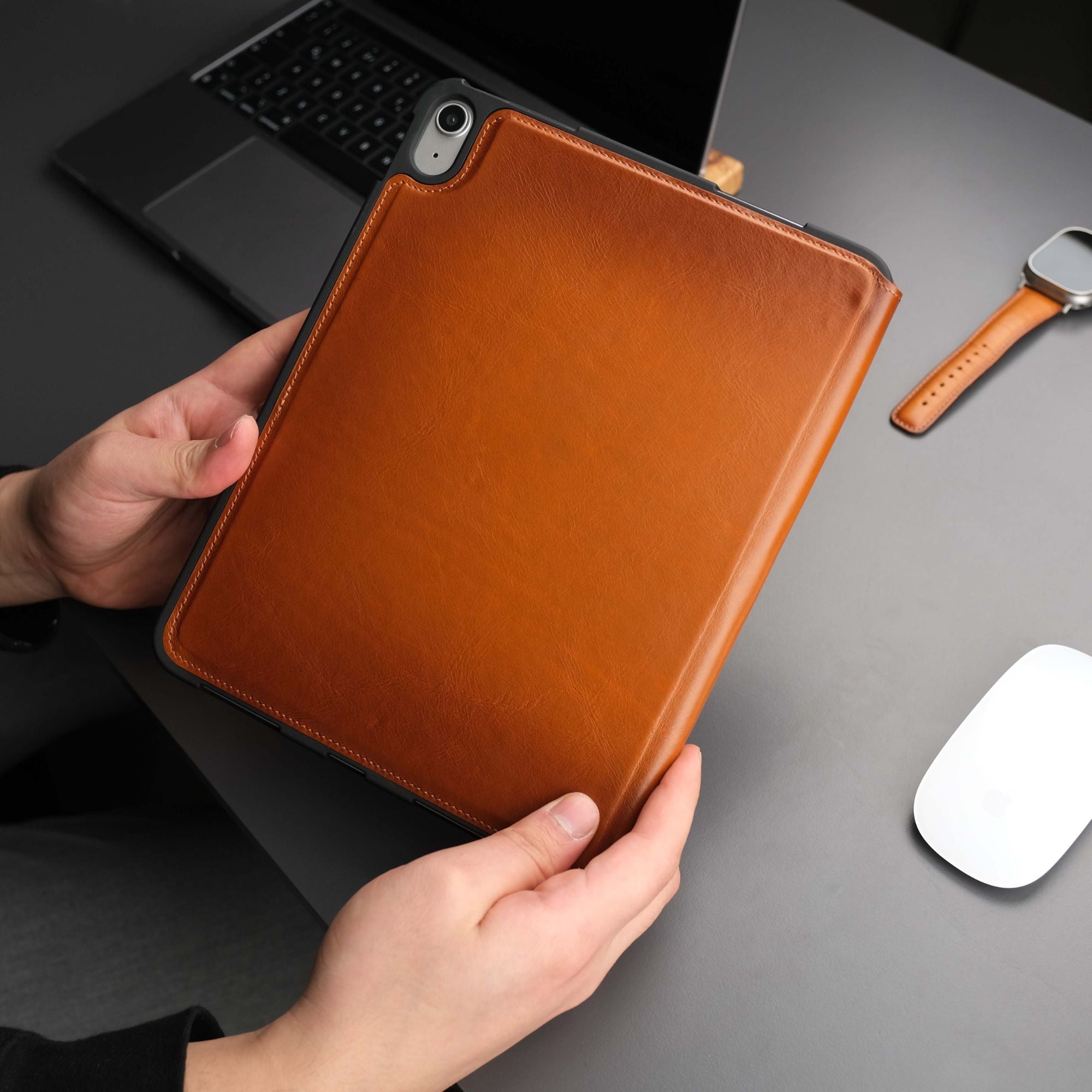 iPad Pro 13 İnç Deri Kılıf: Premium Koruma ve Zarafet