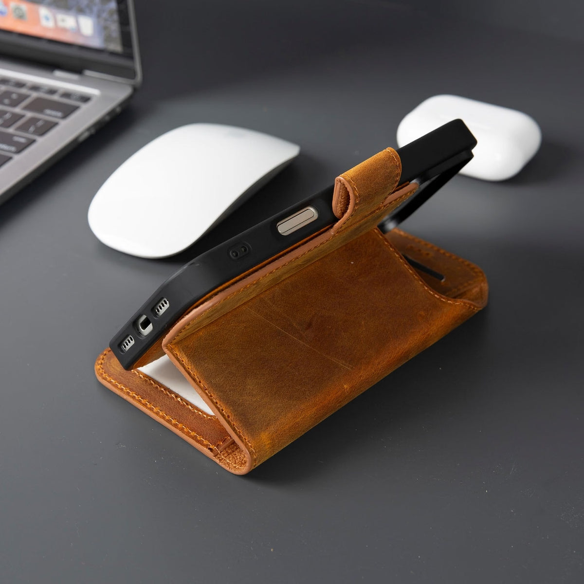 Casper iPhone 18 Pro full-grain leather wallet case - Antic Tan - view 25