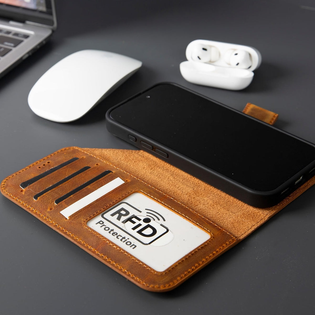 Casper iPhone 18 Pro full-grain leather wallet case - Antic Tan - view 25