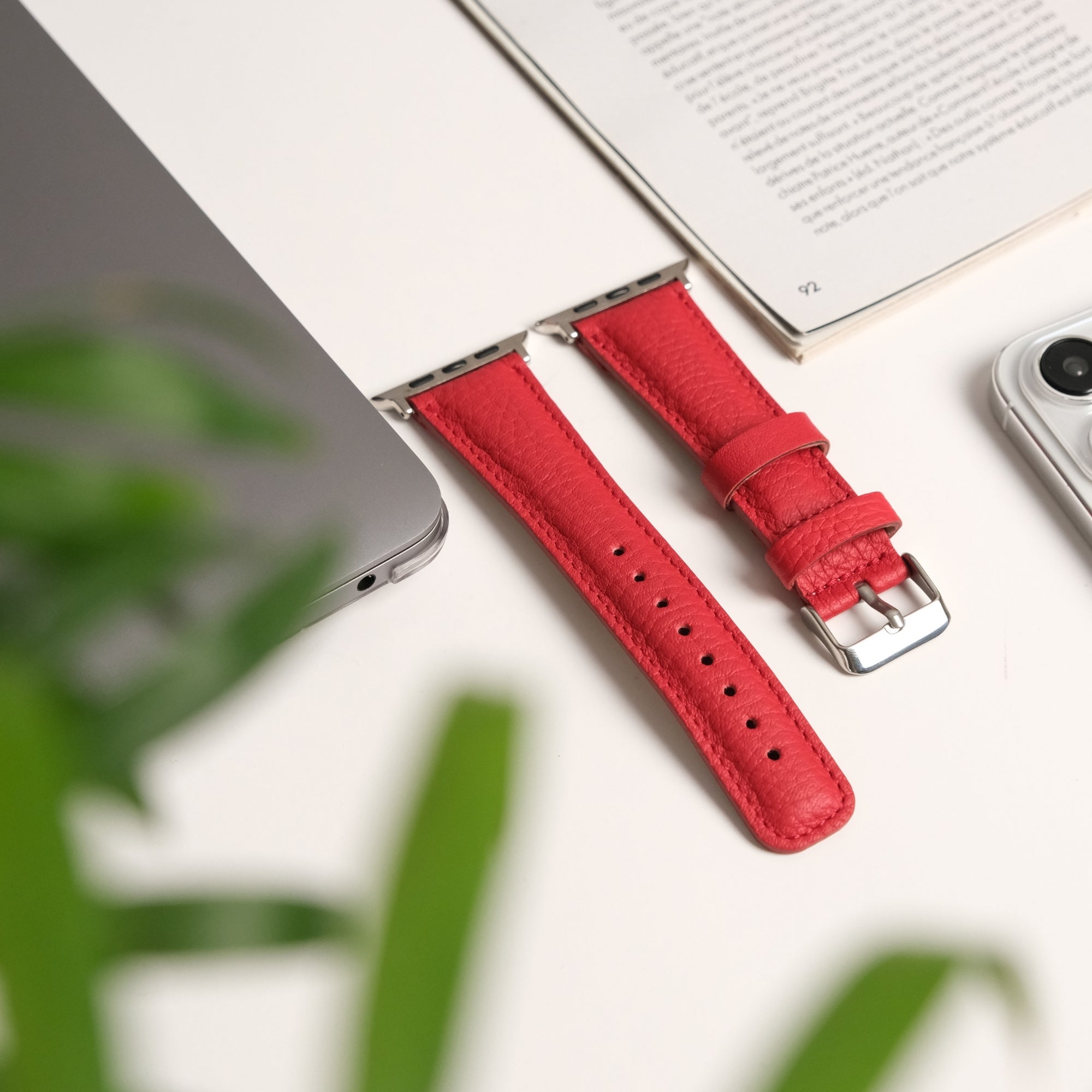 jakson apple watch kordon kirmizi