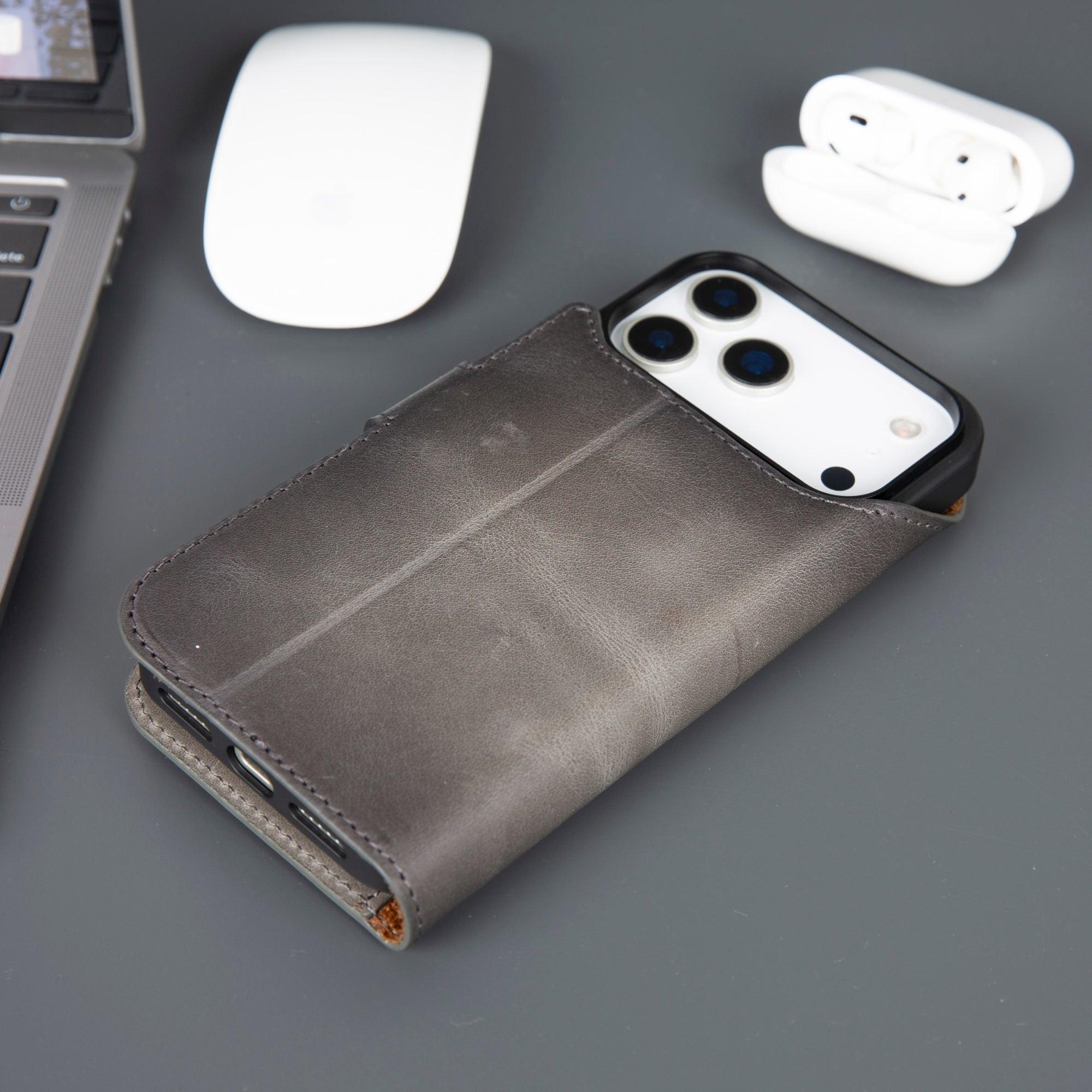 casper iphone 17 pro max deri kilif 